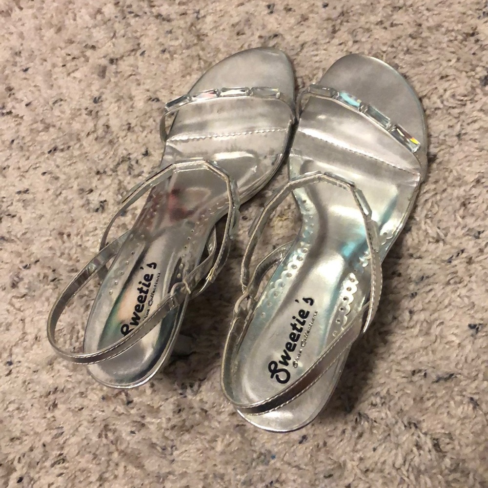 Silver Sandals - Picture 4 of 5